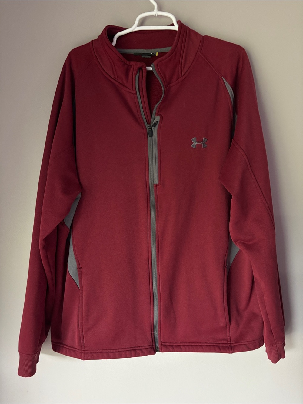 Under Armour Men’s Burgundy/Grey Loose Fit Full Zip Sweatshirt